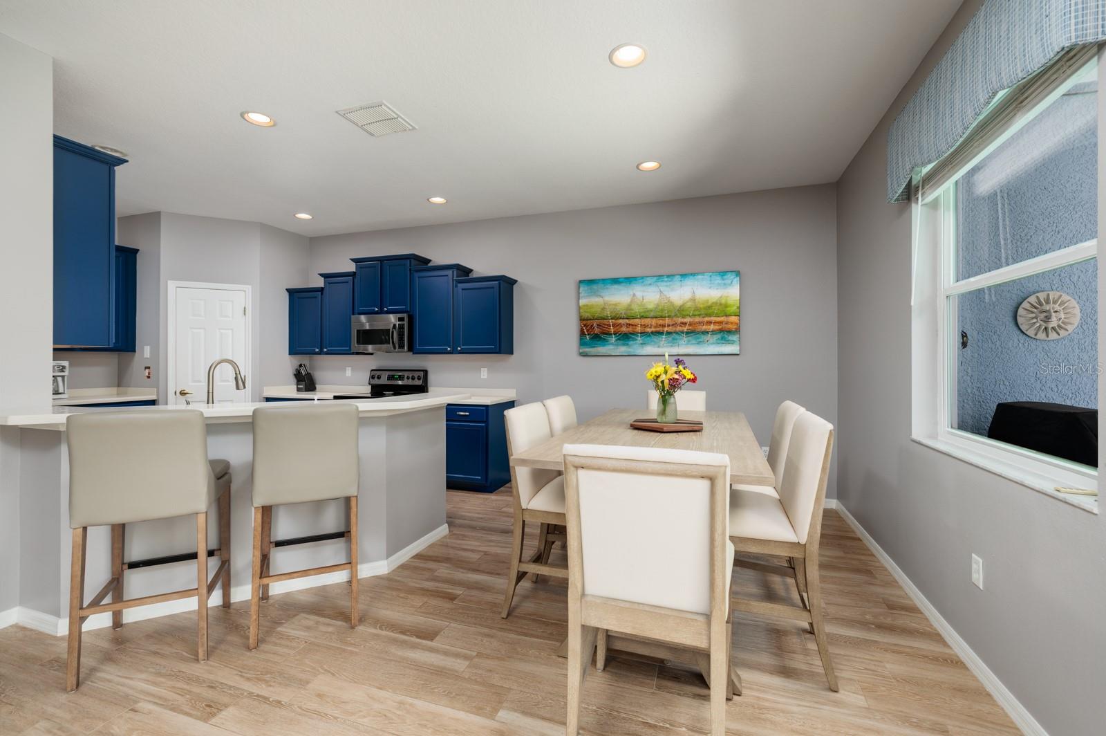 Image 12 of 37 For 4997 Breeze Circle