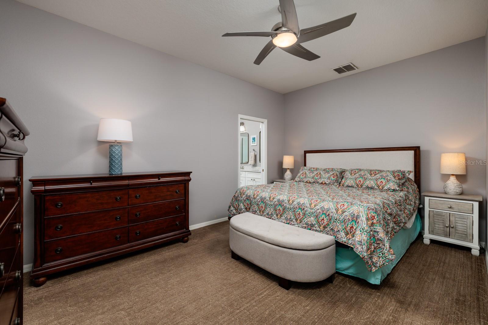 Image 17 of 37 For 4997 Breeze Circle