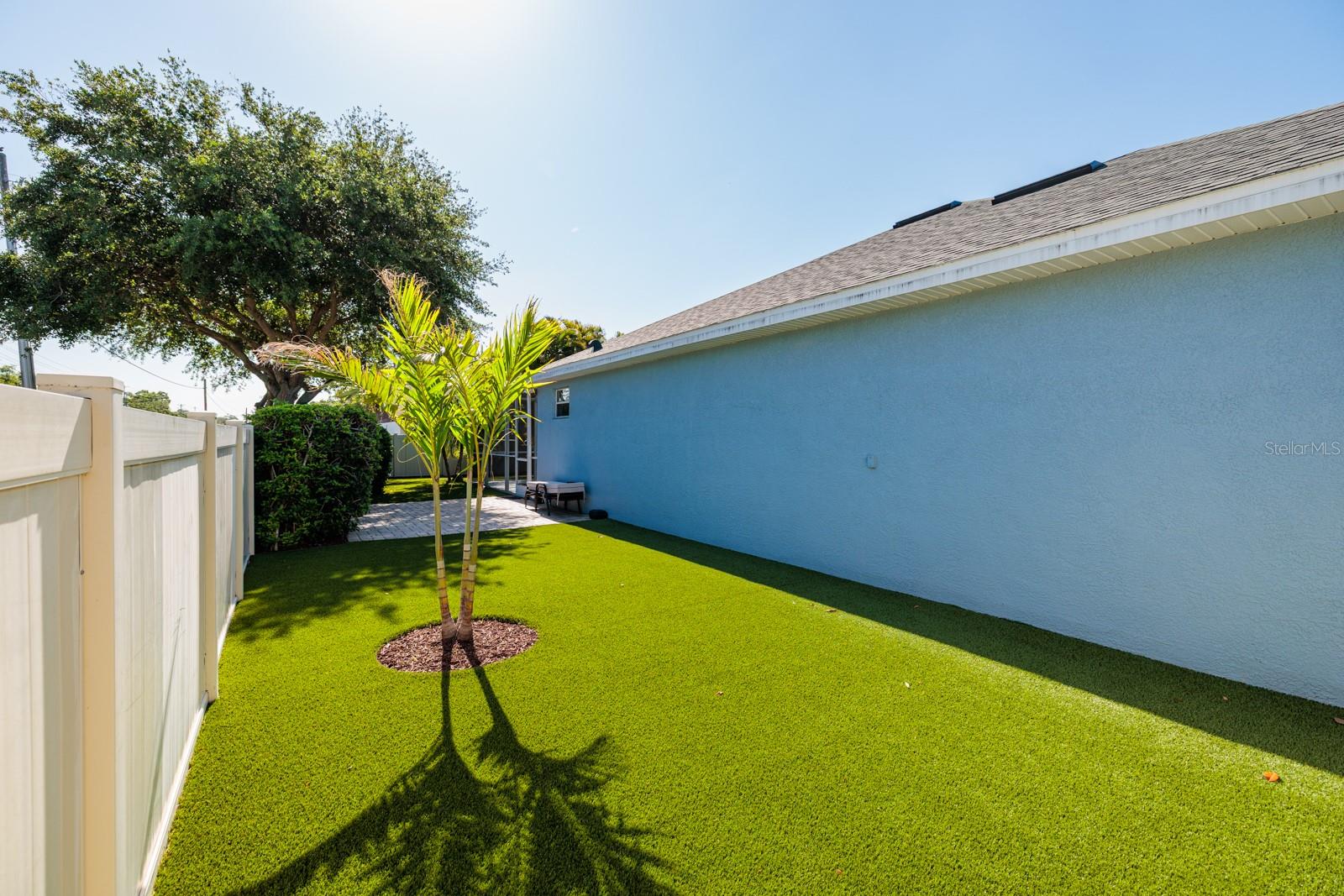 Image 29 of 37 For 4997 Breeze Circle