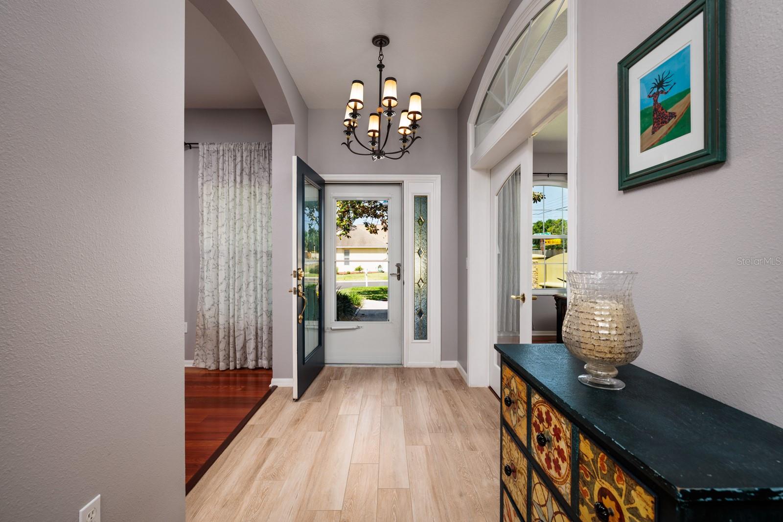 Image 3 of 37 For 4997 Breeze Circle