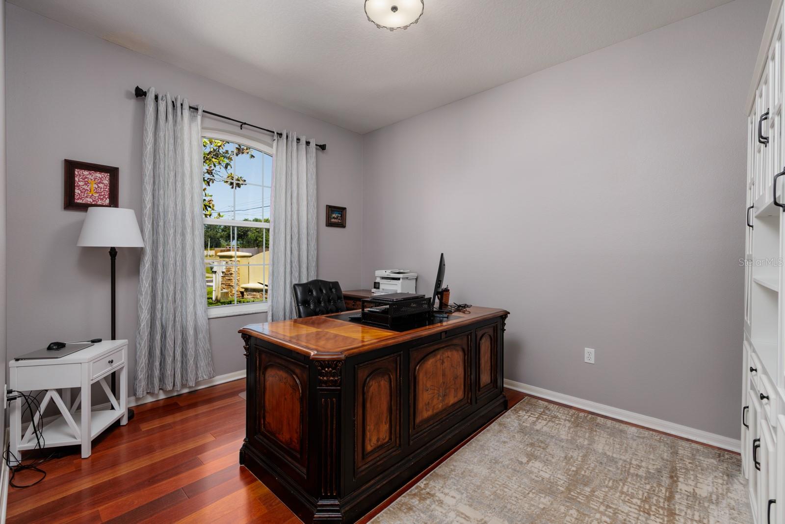 Image 7 of 37 For 4997 Breeze Circle
