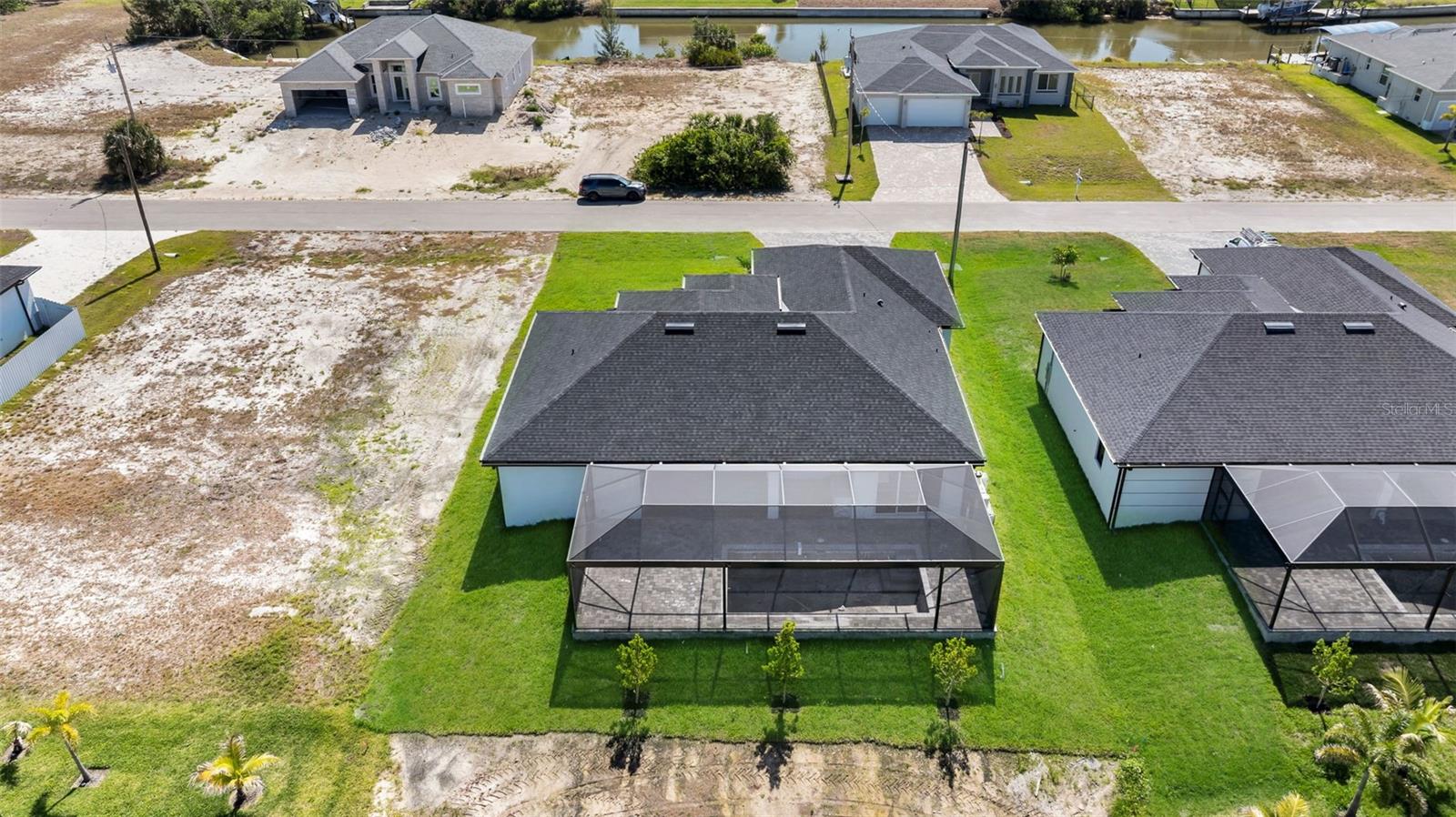 Image 10 of 52 For 2751 42nd Avenue