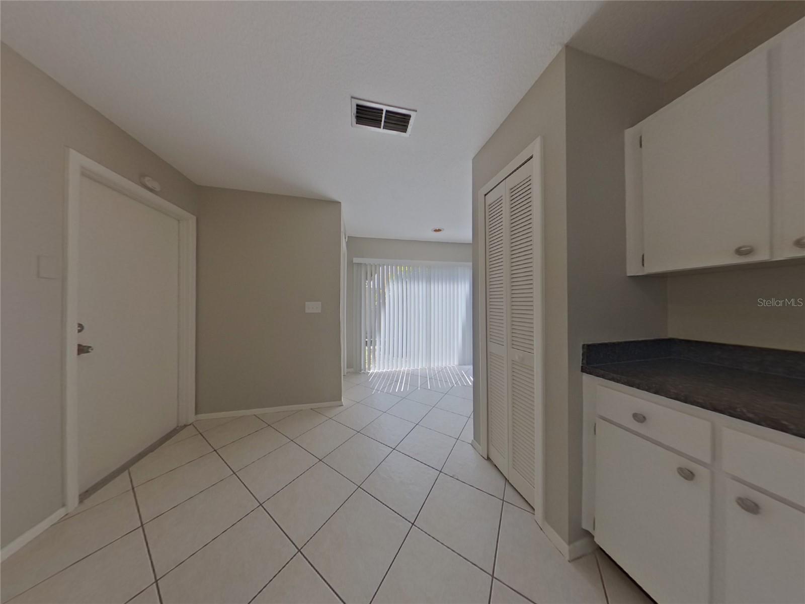 Image 4 of 17 For 6918 Silvermill Drive