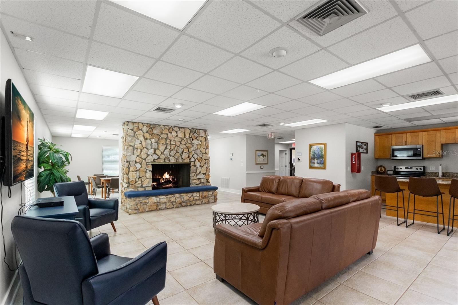 Image 38 of 43 For 820 Hickory Lane