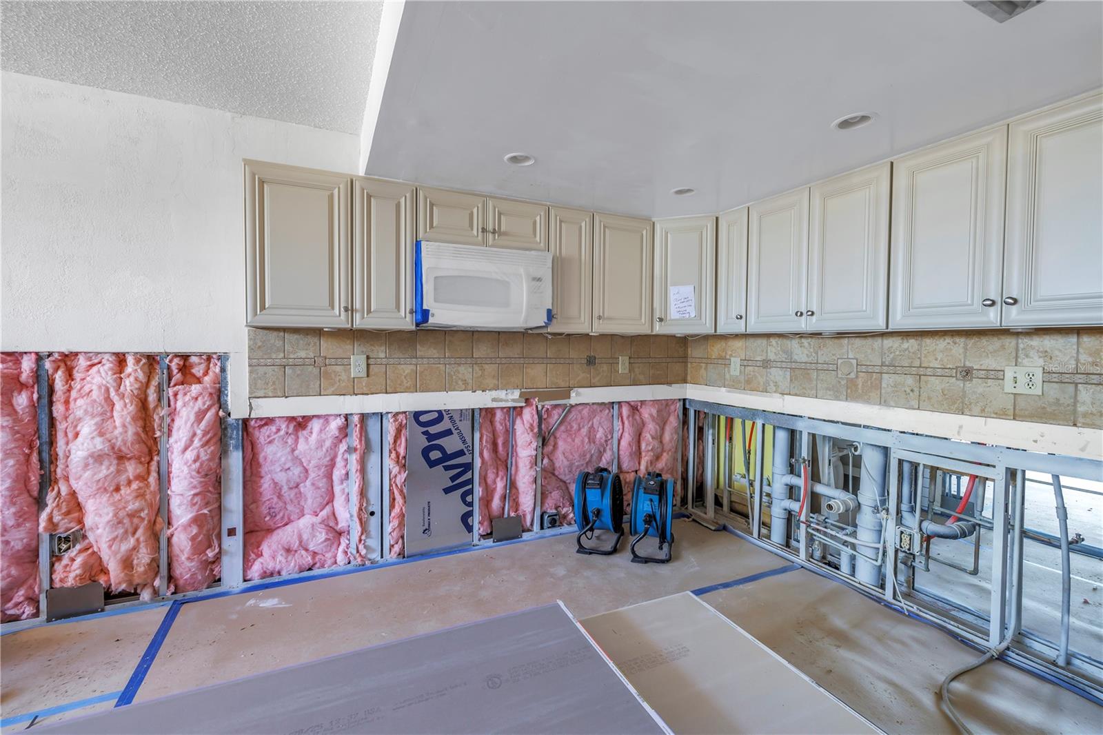 Image 8 of 49 For 7625 Sun Island Drive S 106