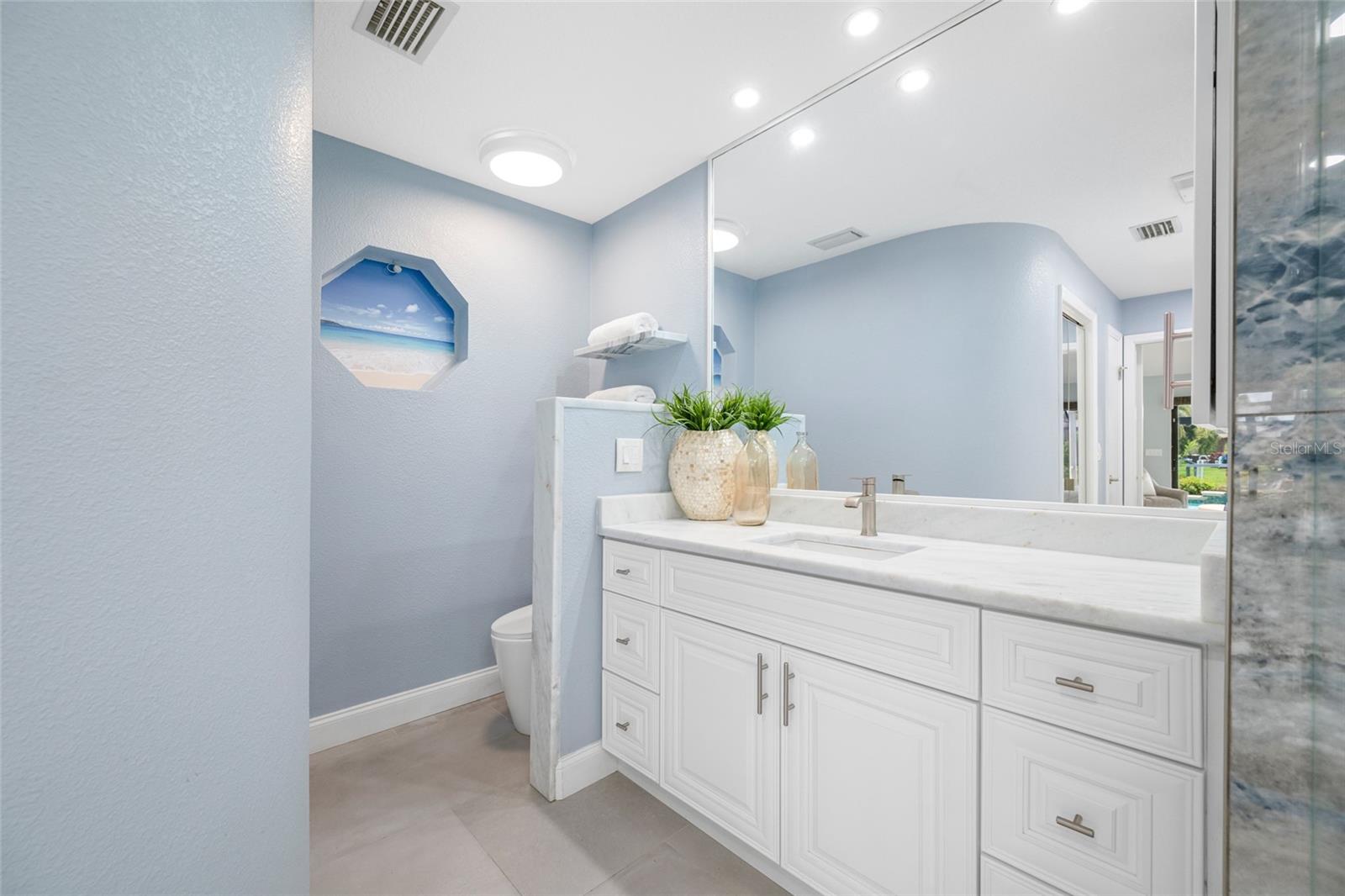 Listing photo id 22 for 5816 Dory Way