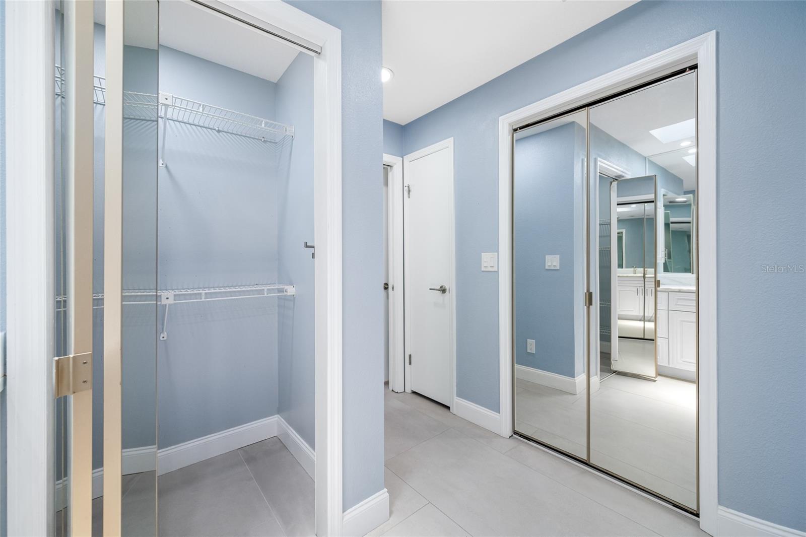 Listing photo id 25 for 5816 Dory Way