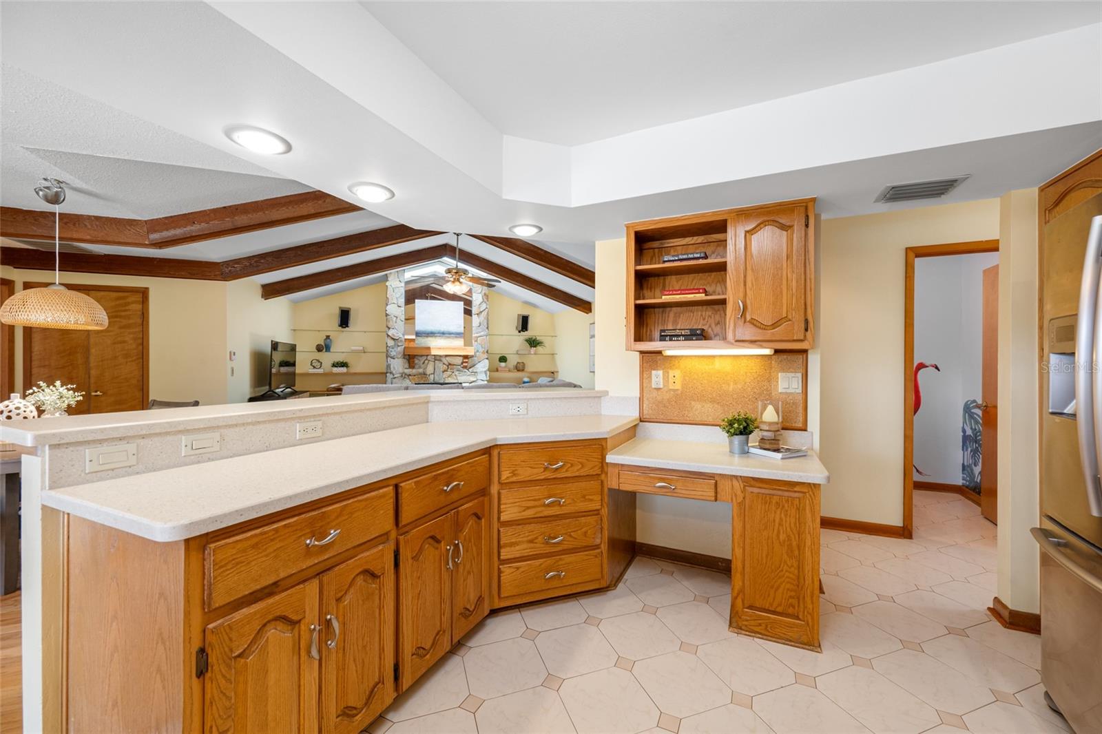 Listing photo id 30 for 5816 Dory Way