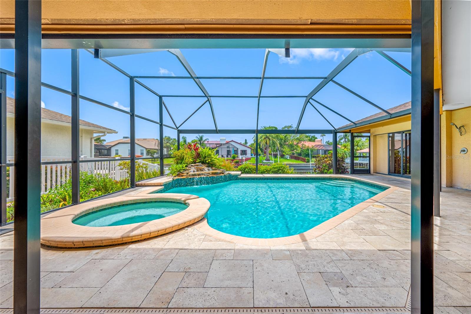 Listing photo id 55 for 5816 Dory Way