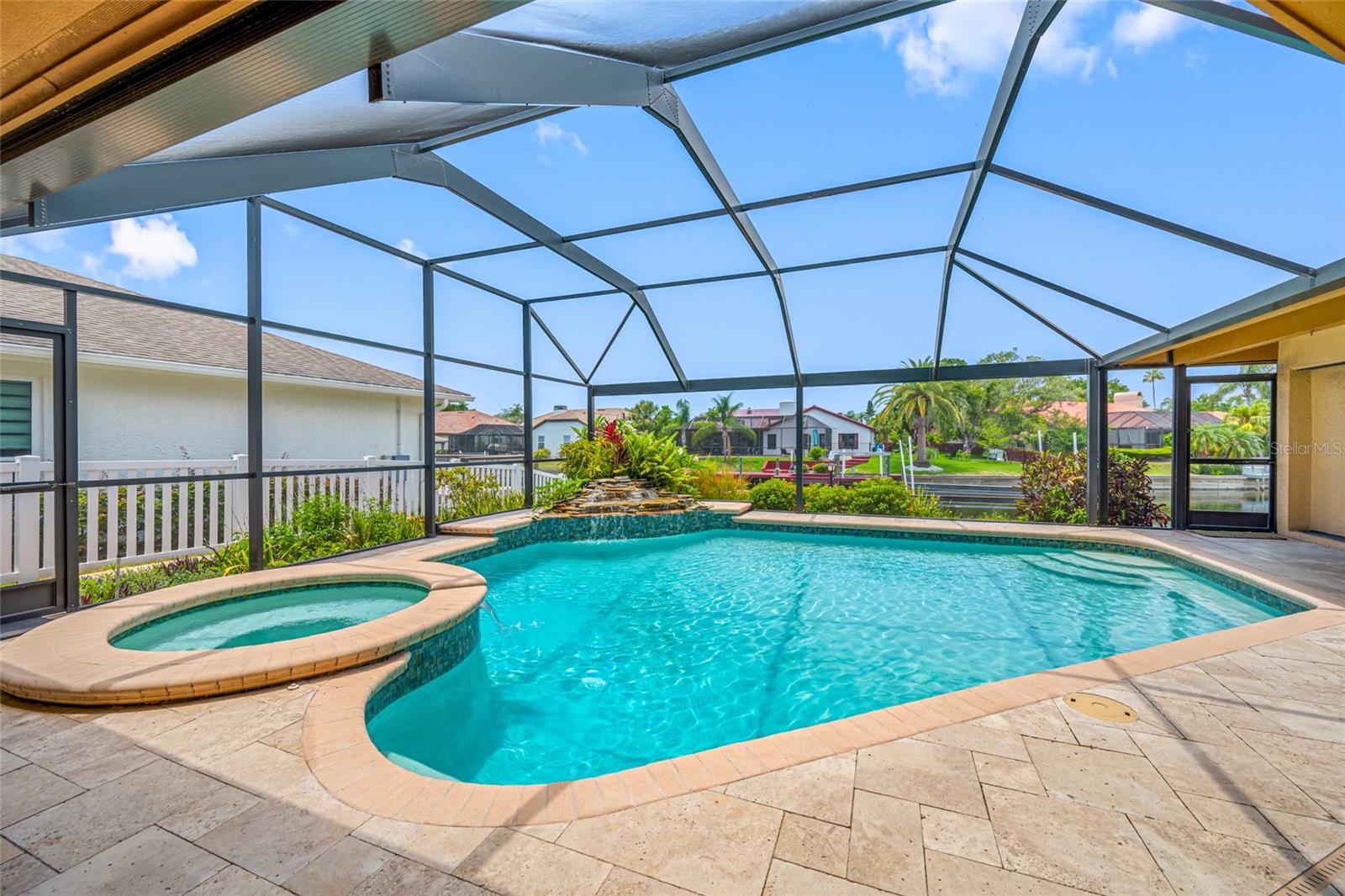 Listing photo id 61 for 5816 Dory Way