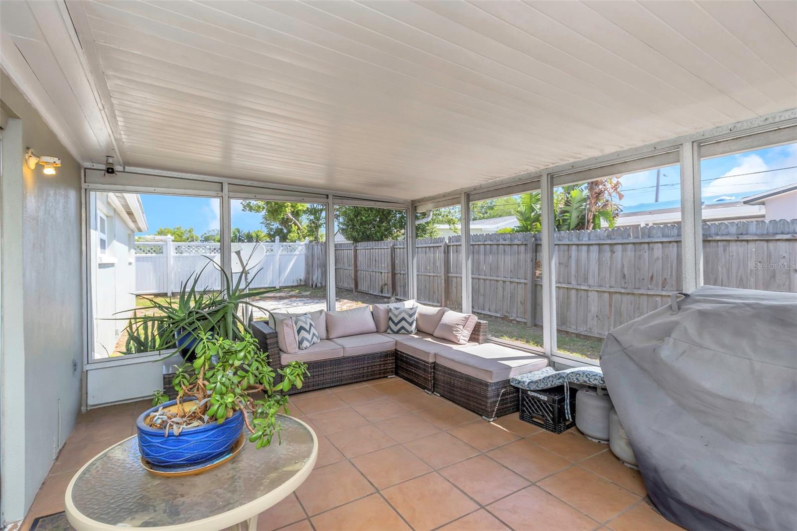 Image 50 of 62 For 3540 Cockatoo Drive