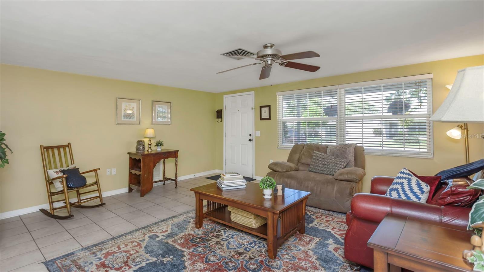 Image 6 of 62 For 3540 Cockatoo Drive