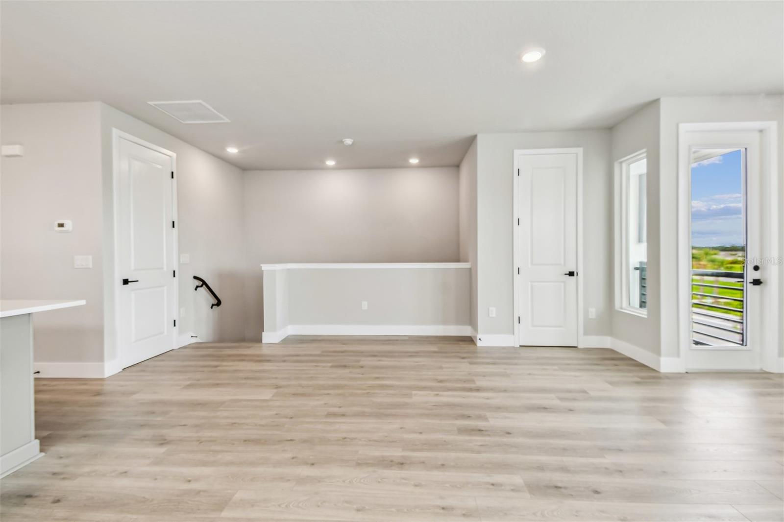 Image 19 of 39 For 1631 Springwell Lane