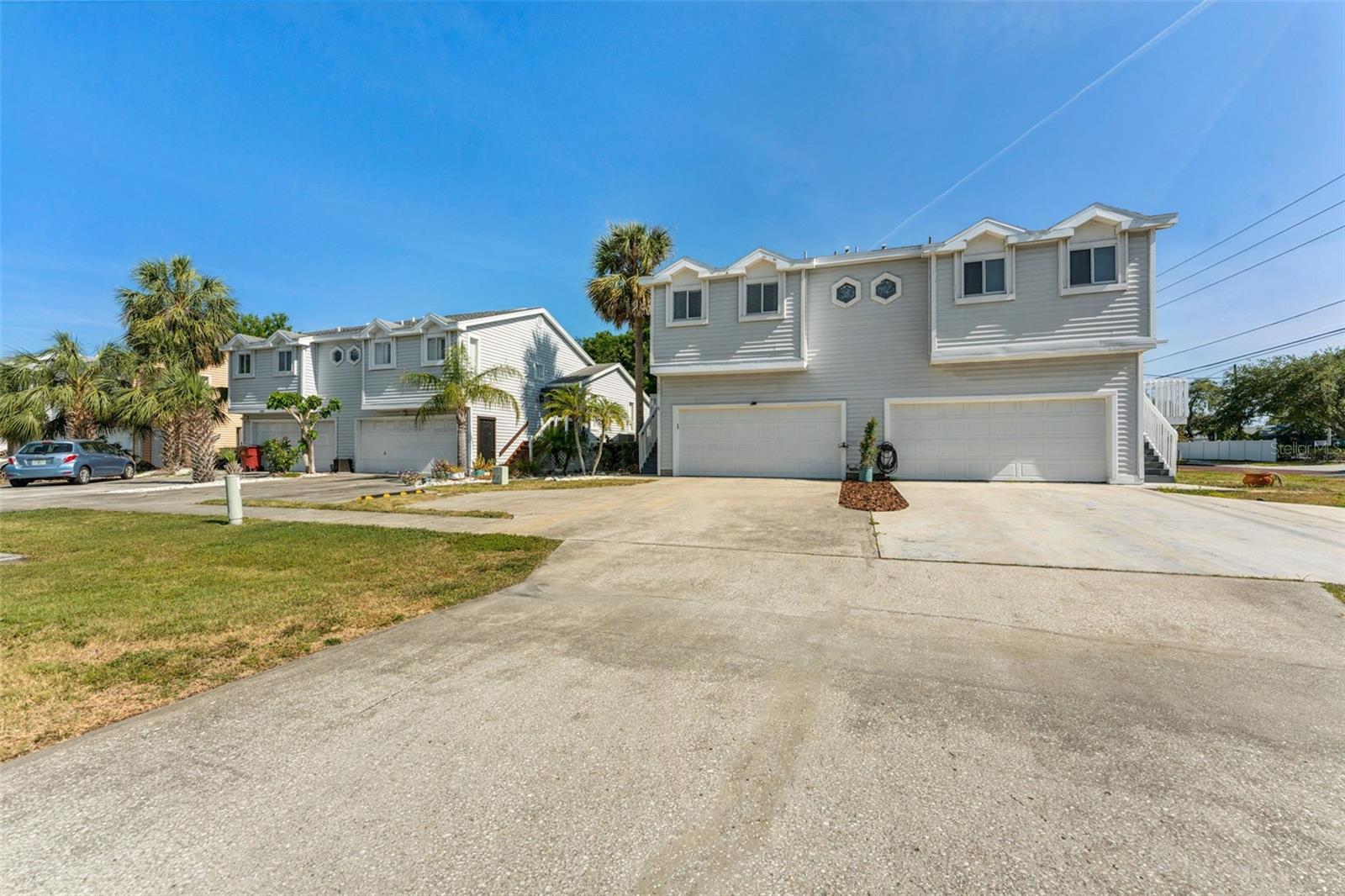 Image 2 of 25 For 581 Oceanview Avenue