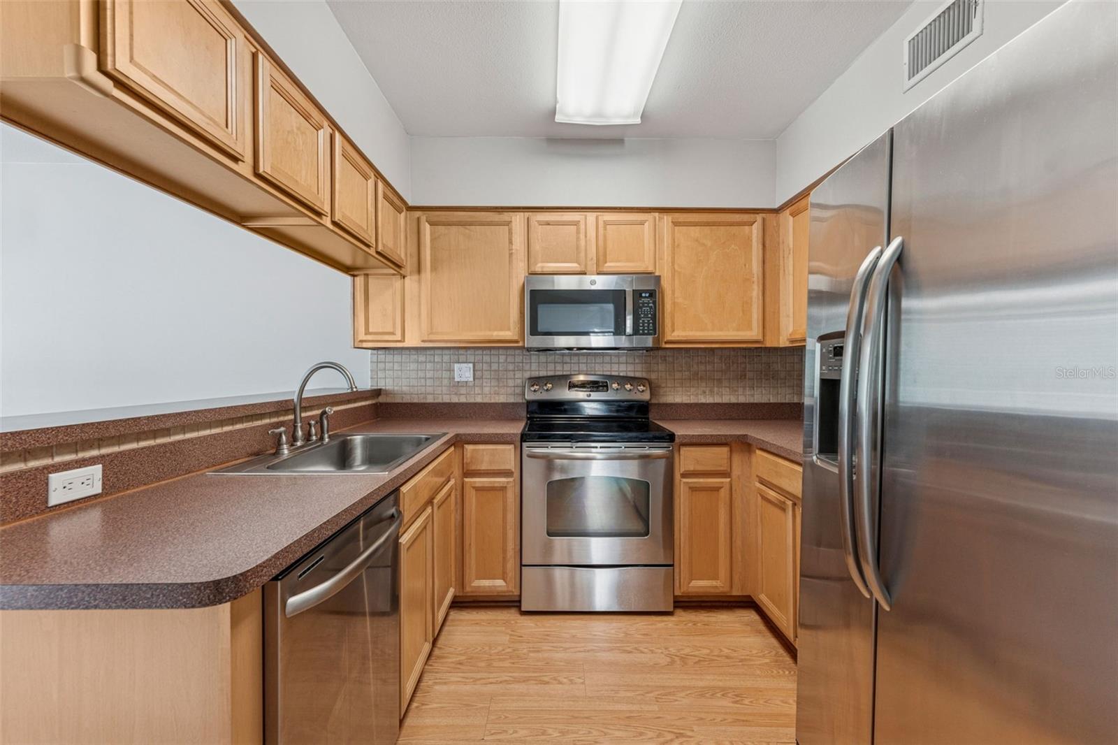 Image 4 of 25 For 581 Oceanview Avenue