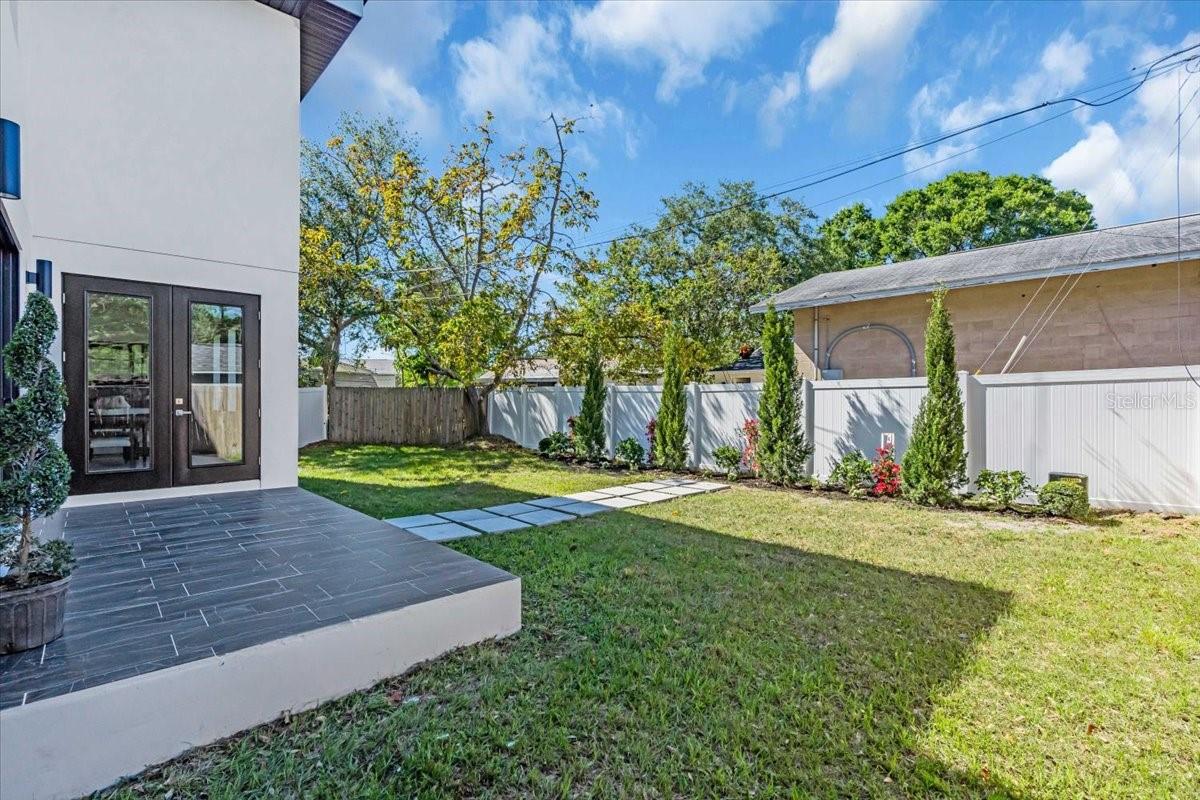 Image 33 of 39 For 3175 10th Avenue N