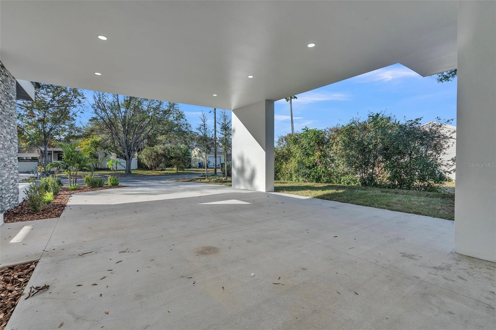 Image 36 of 39 For 3175 10th Avenue N