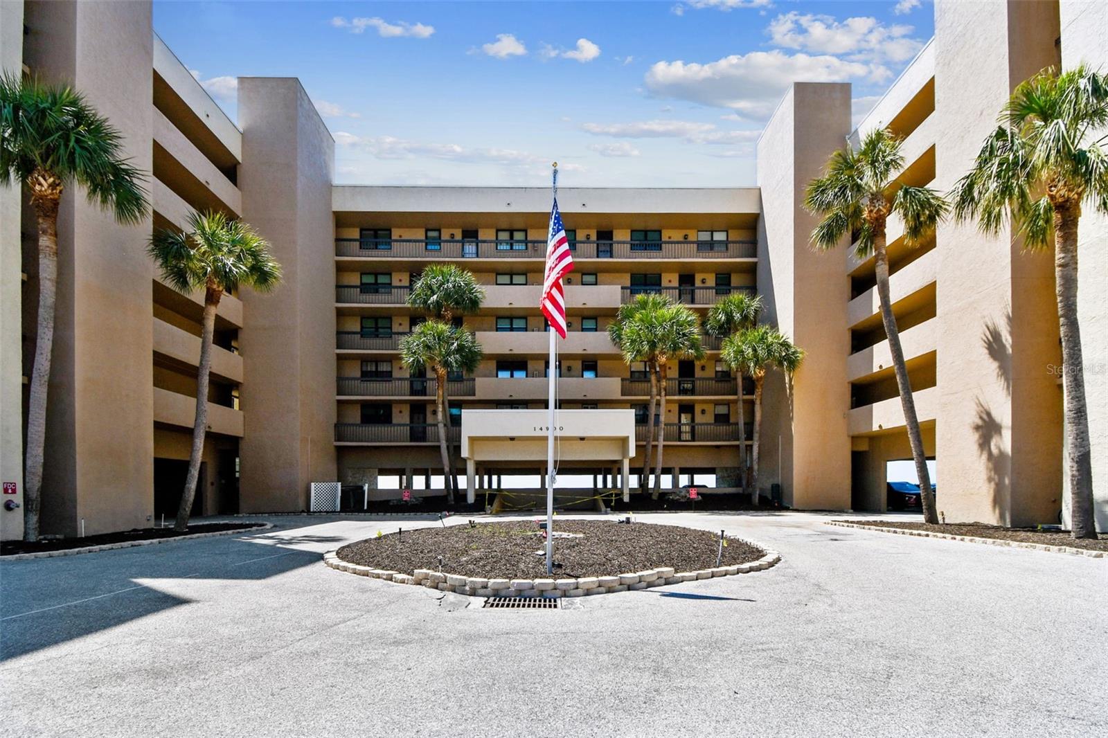 Image 2 of 59 For 14900 Gulf Boulevard 212