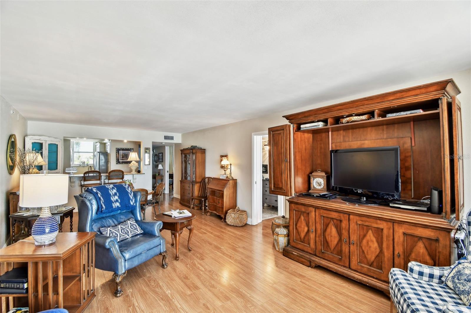 Image 20 of 59 For 14900 Gulf Boulevard 212