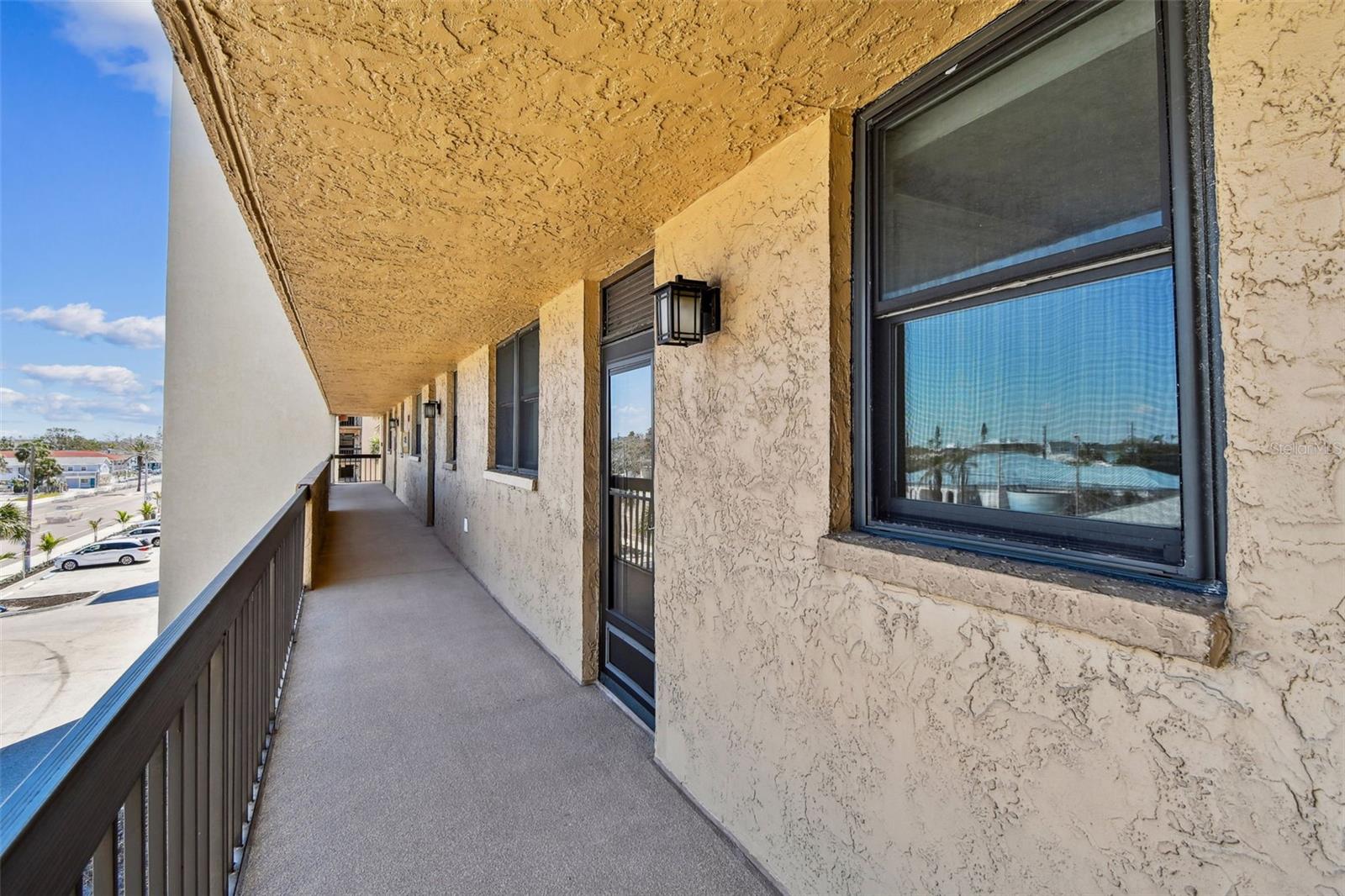 Image 3 of 59 For 14900 Gulf Boulevard 212