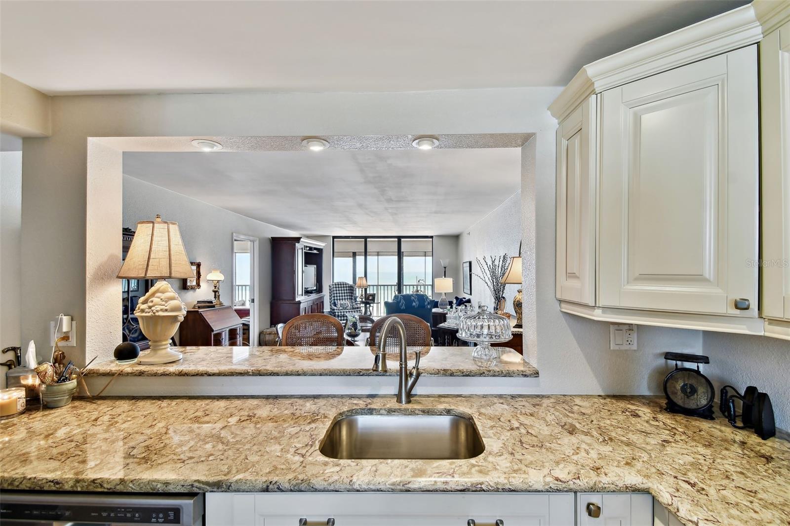Image 8 of 59 For 14900 Gulf Boulevard 212