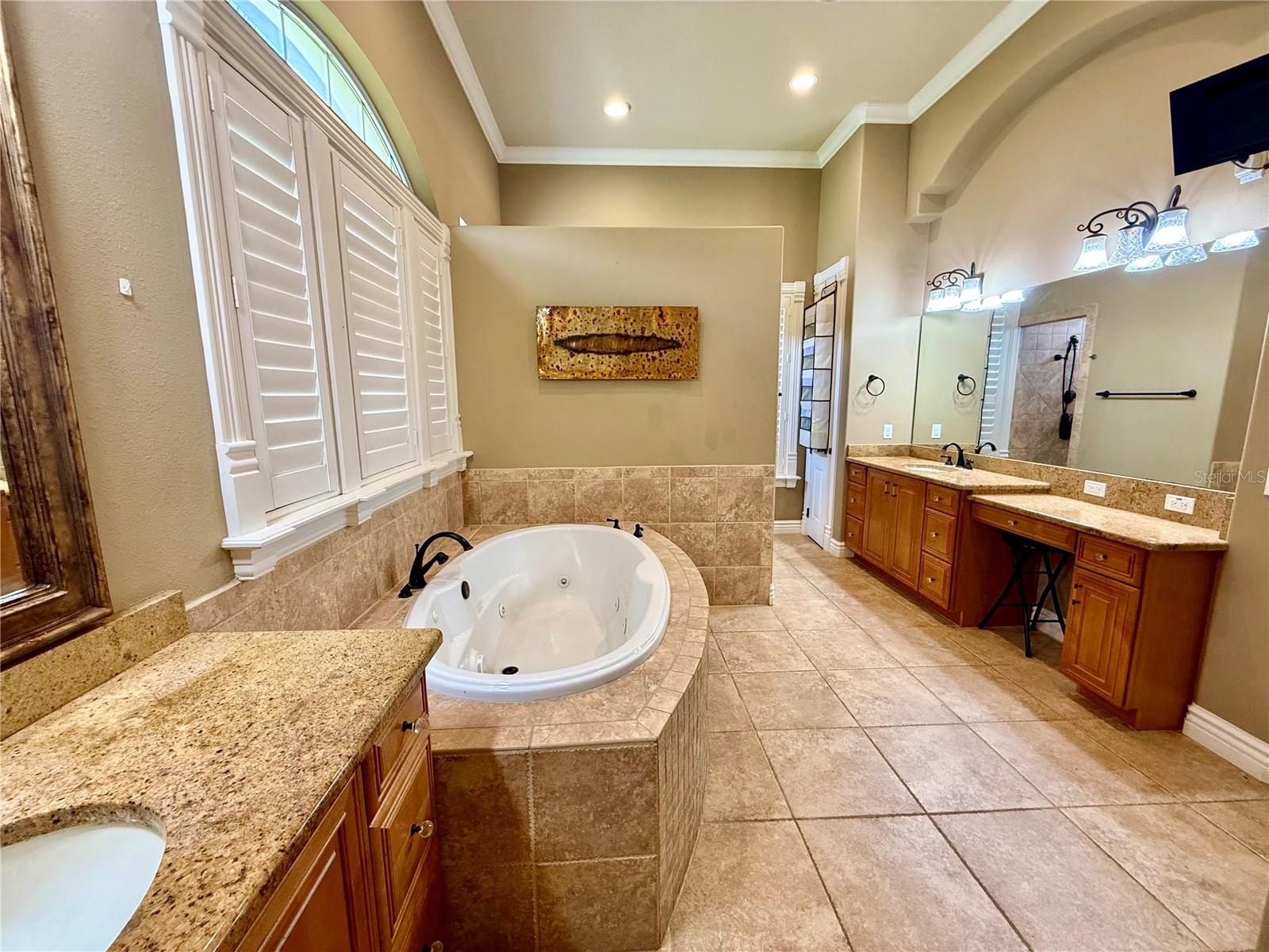 Image 23 of 41 For 2660 Wyndsor Oaks Way