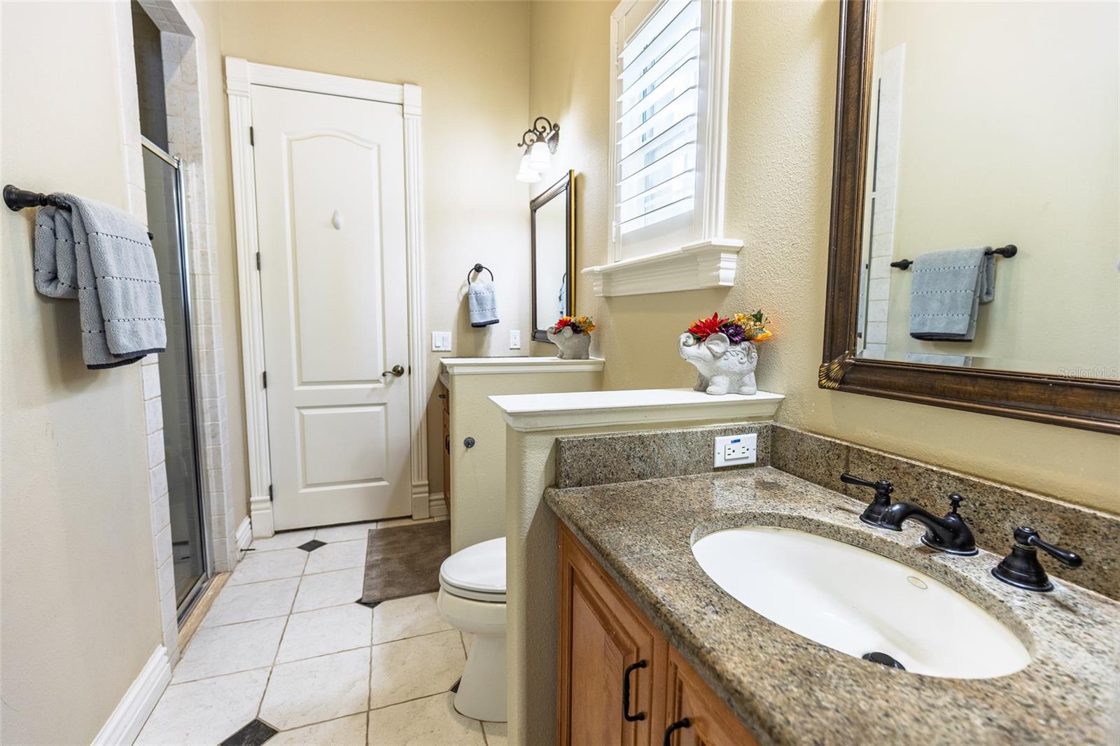Image 27 of 41 For 2660 Wyndsor Oaks Way