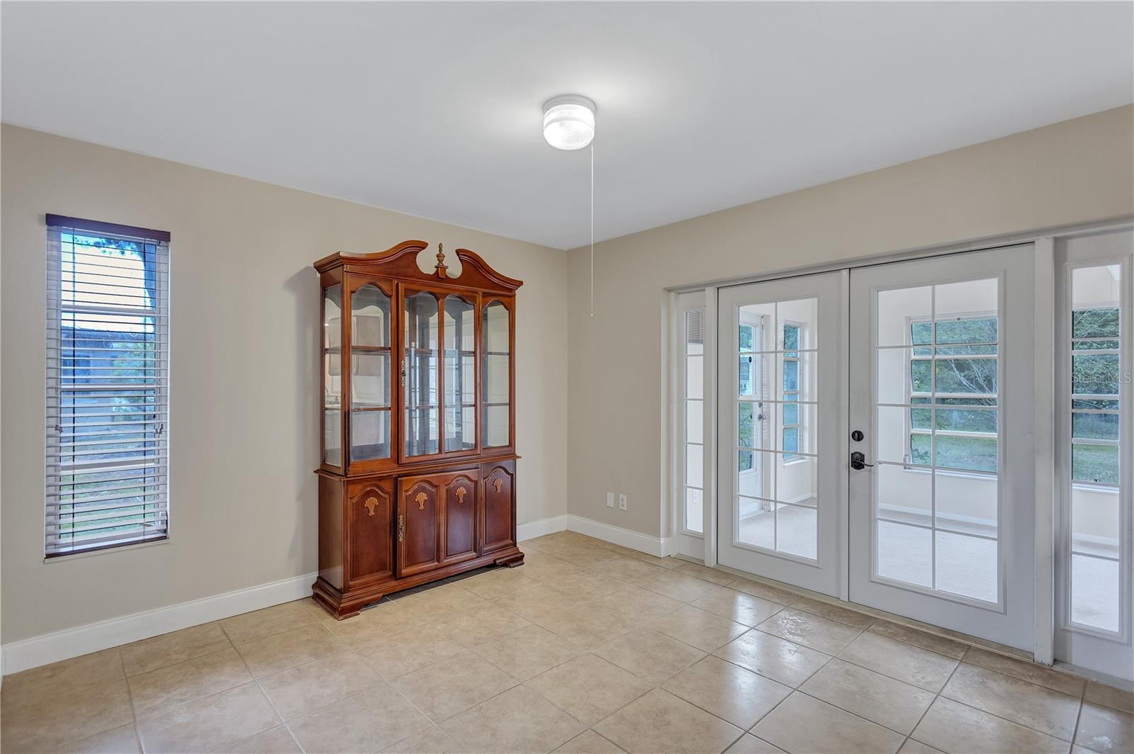 Image 10 of 70 For 2961 Briar Cliff Drive