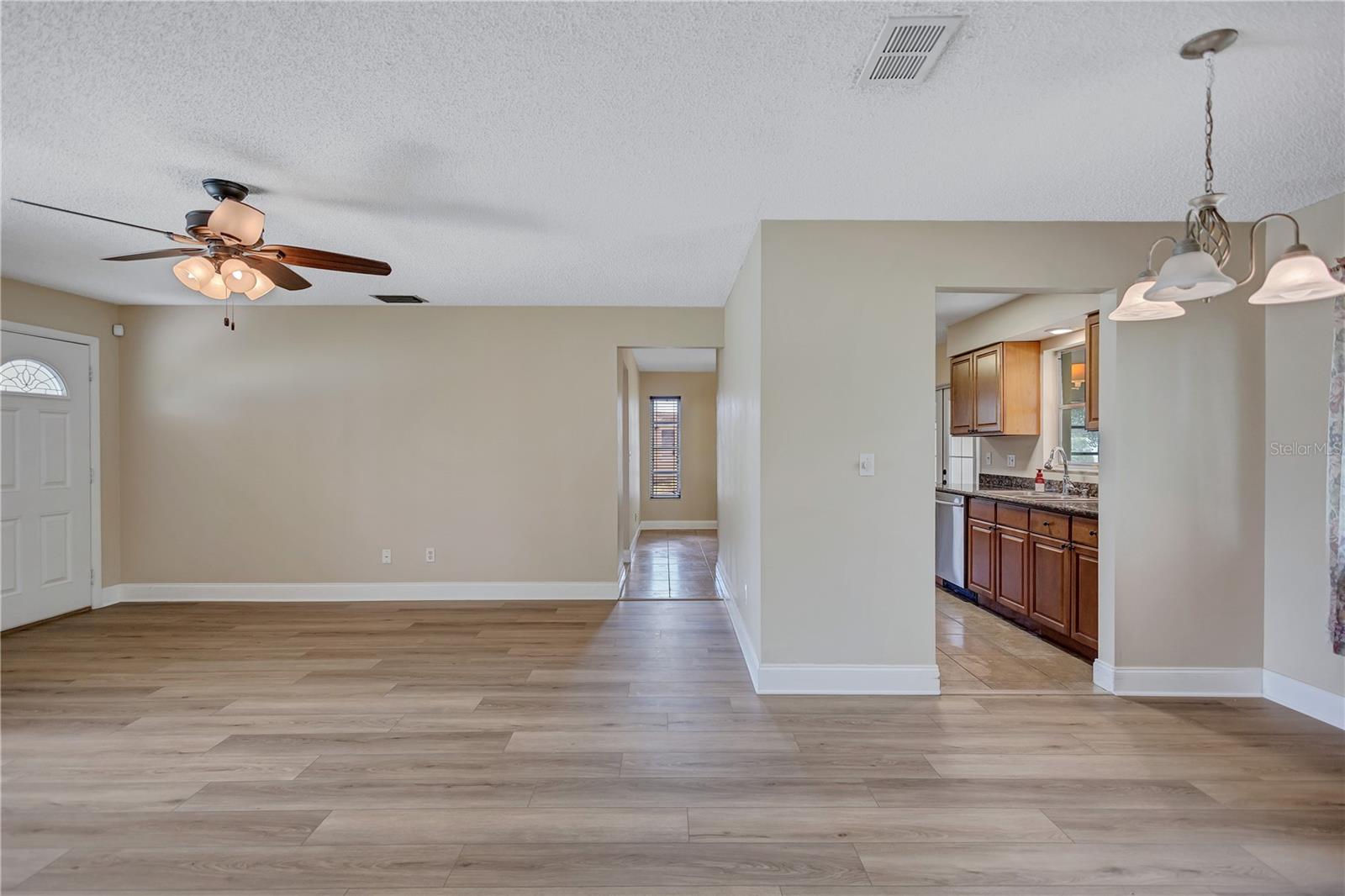 Image 12 of 70 For 2961 Briar Cliff Drive