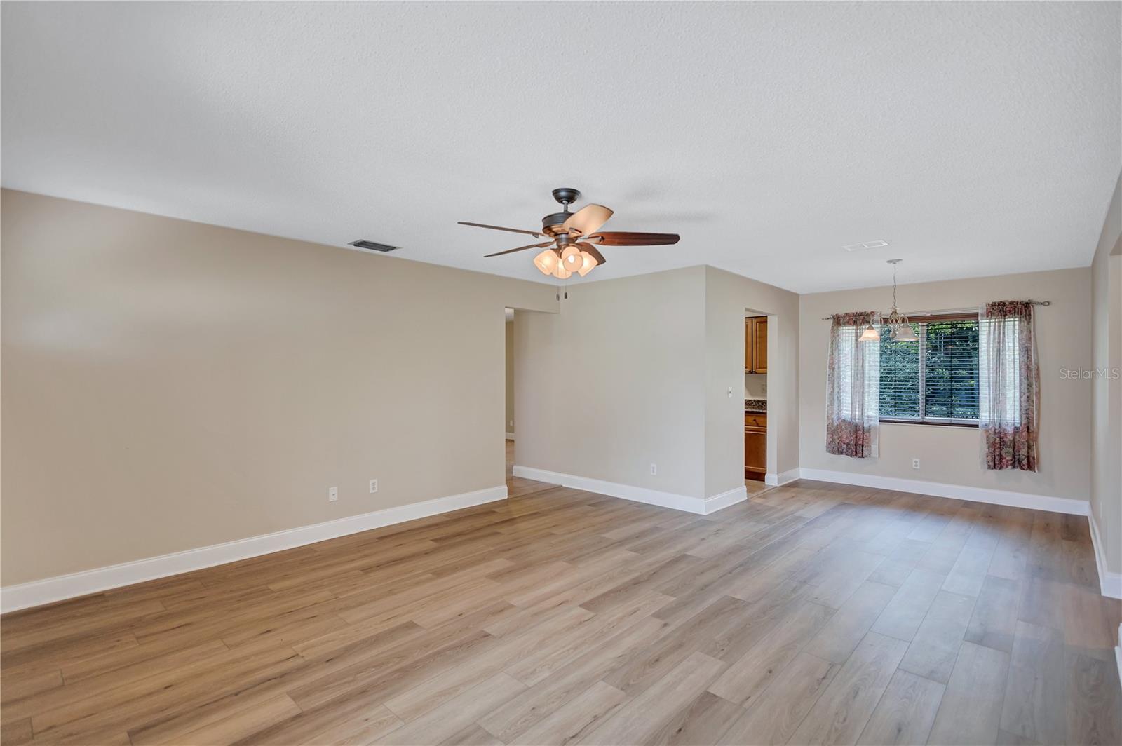 Image 15 of 70 For 2961 Briar Cliff Drive