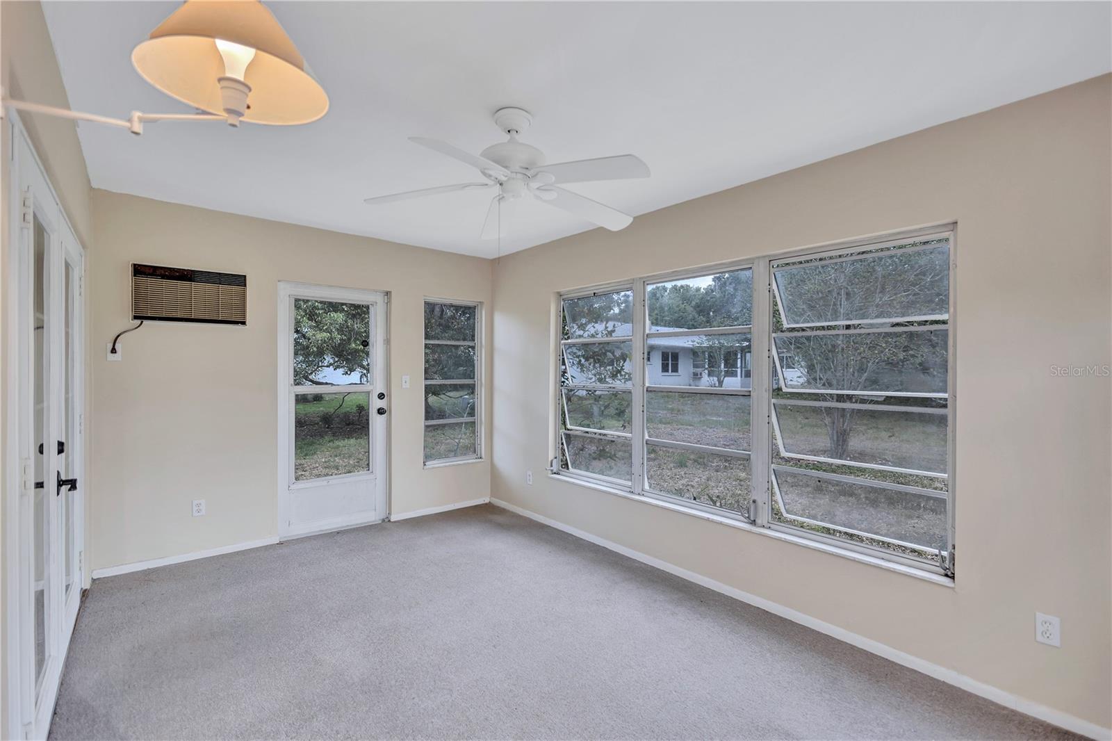 Image 21 of 70 For 2961 Briar Cliff Drive