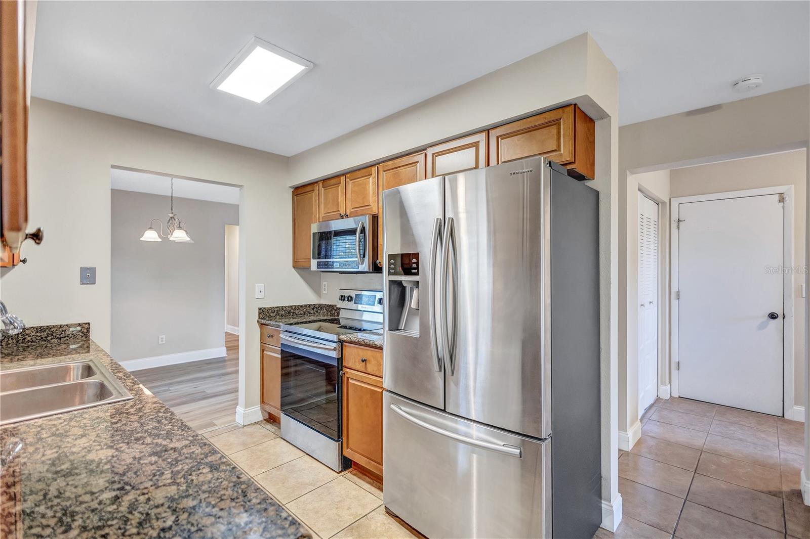 Image 4 of 70 For 2961 Briar Cliff Drive