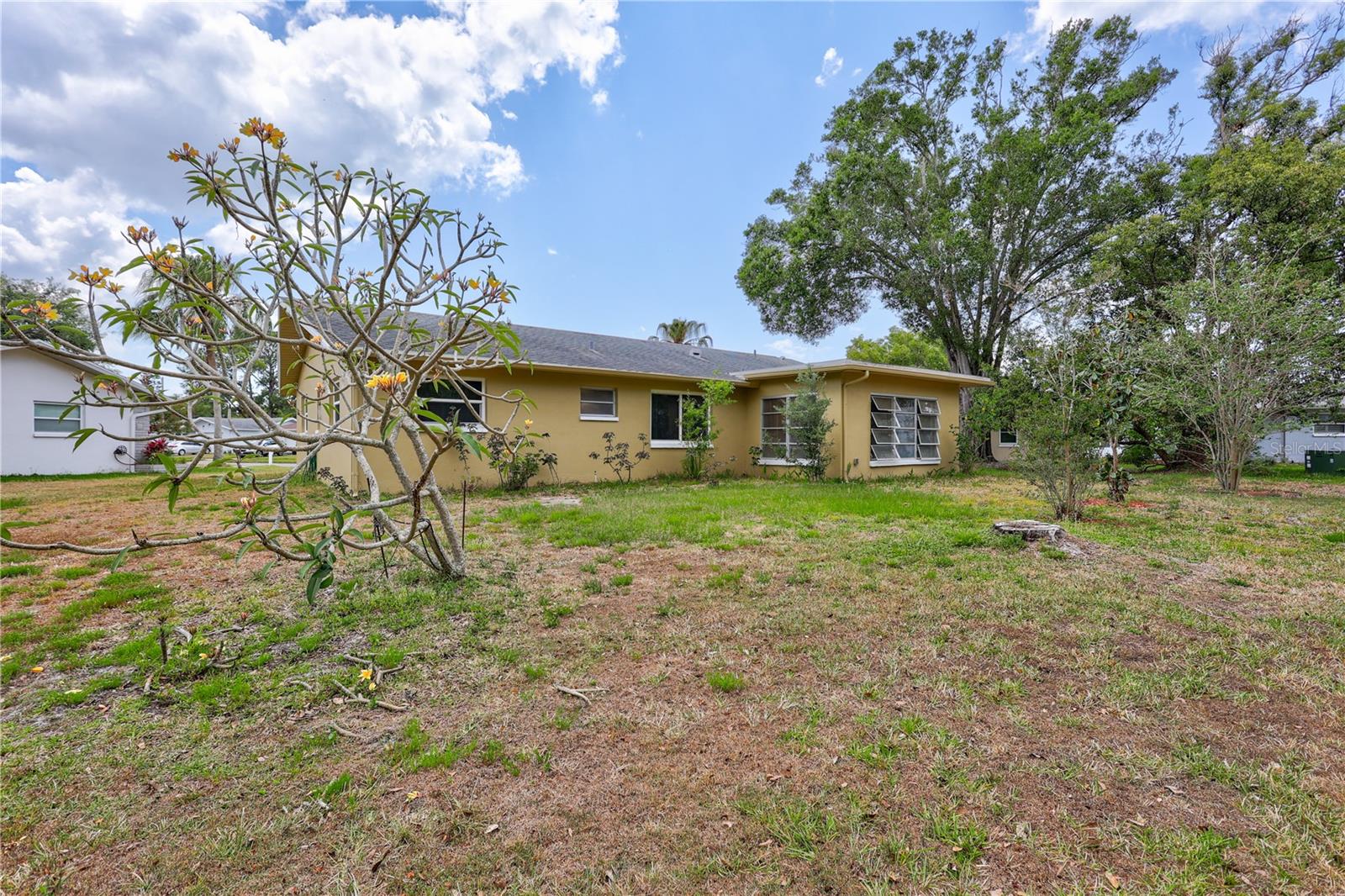 Image 40 of 70 For 2961 Briar Cliff Drive
