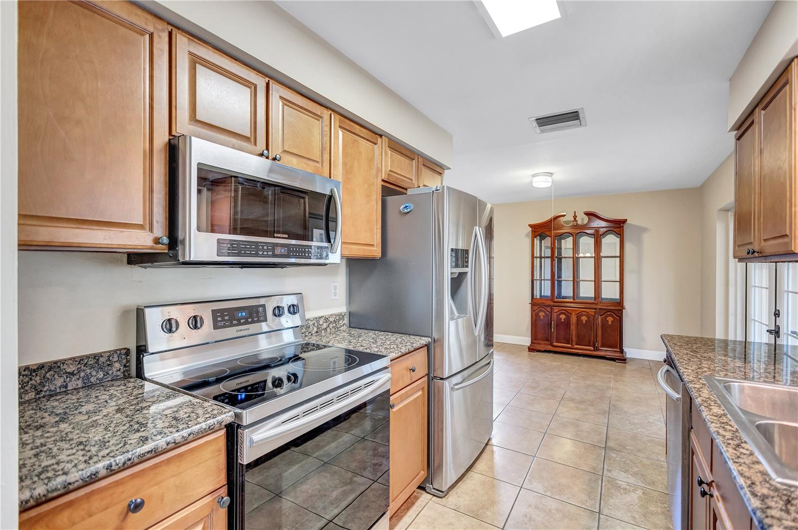 Image 6 of 70 For 2961 Briar Cliff Drive