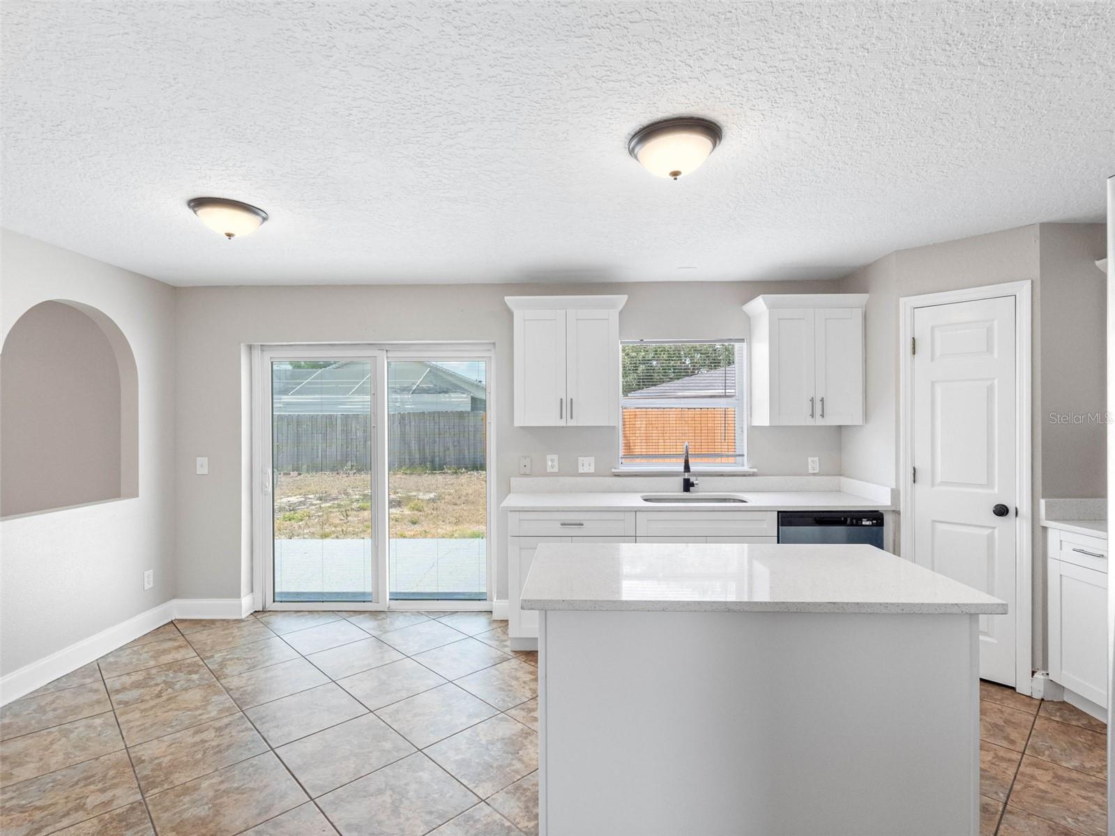 Image 14 of 67 For 908 Stallion Way