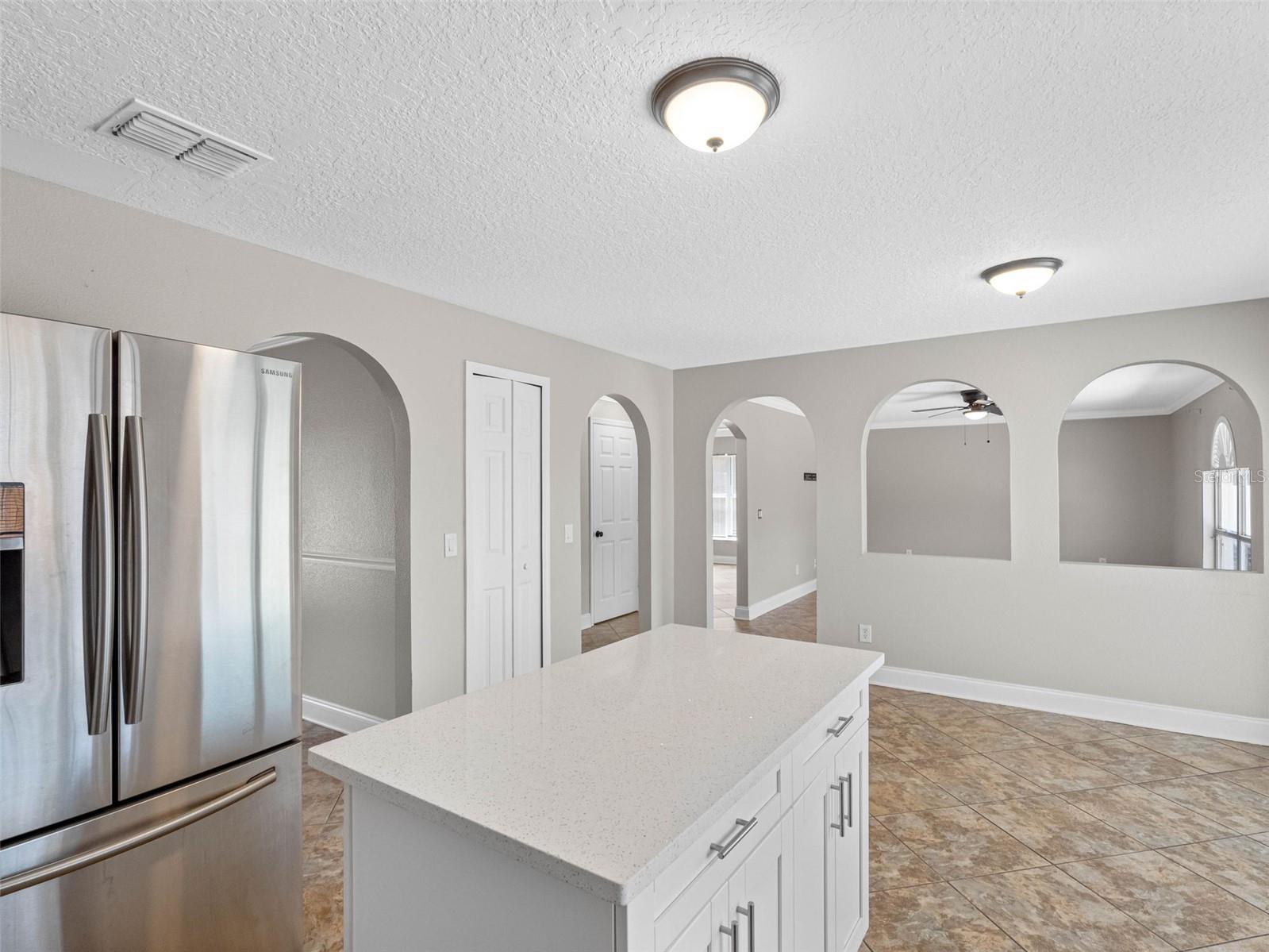 Image 17 of 67 For 908 Stallion Way