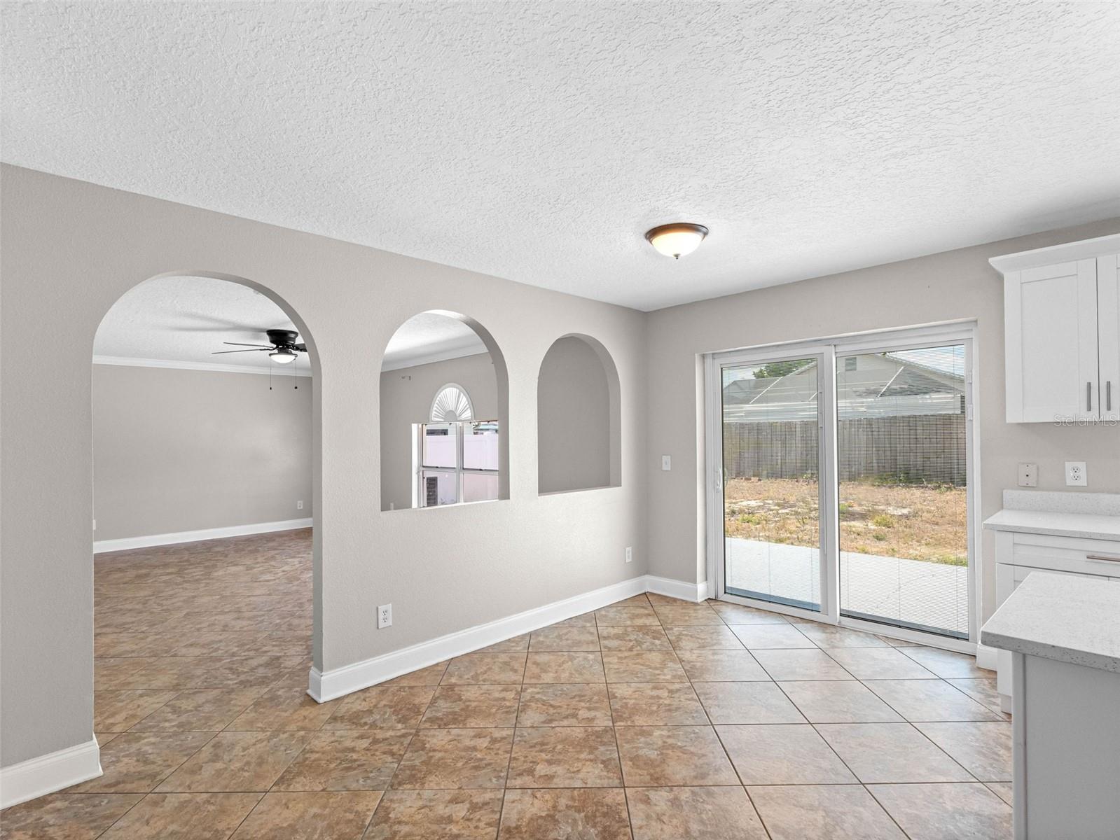 Image 20 of 67 For 908 Stallion Way