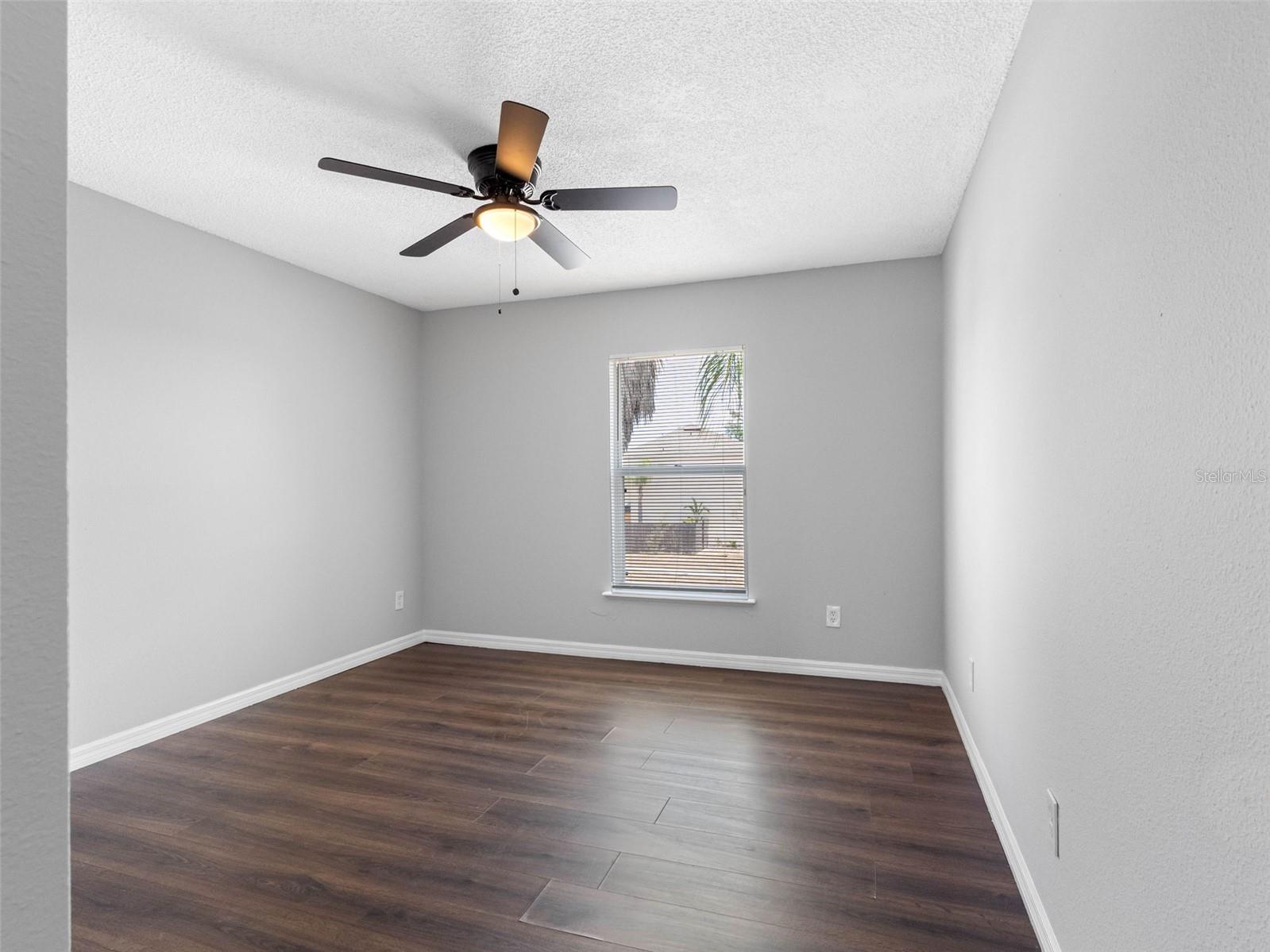 Image 30 of 67 For 908 Stallion Way