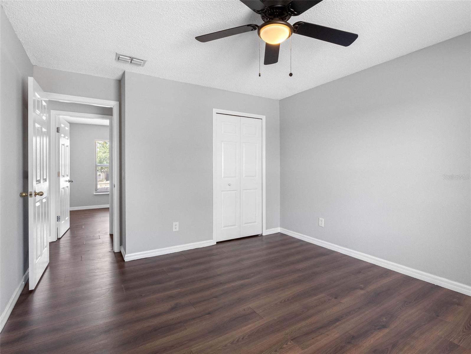 Image 31 of 67 For 908 Stallion Way