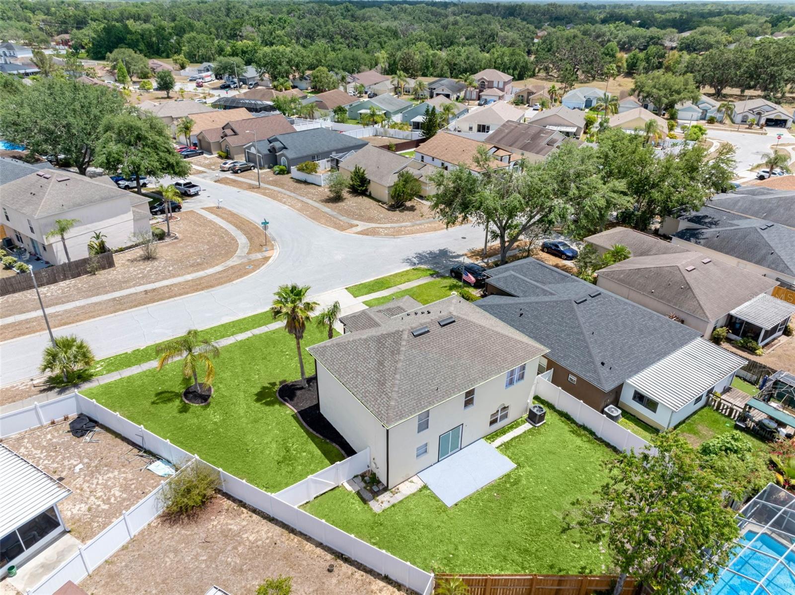 Image 51 of 67 For 908 Stallion Way