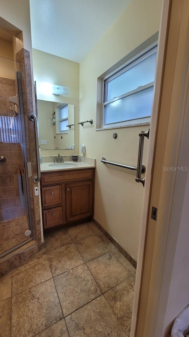 Image 11 of 39 For 7336 20th Street N
