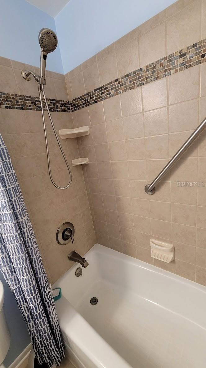 Image 17 of 39 For 7336 20th Street N