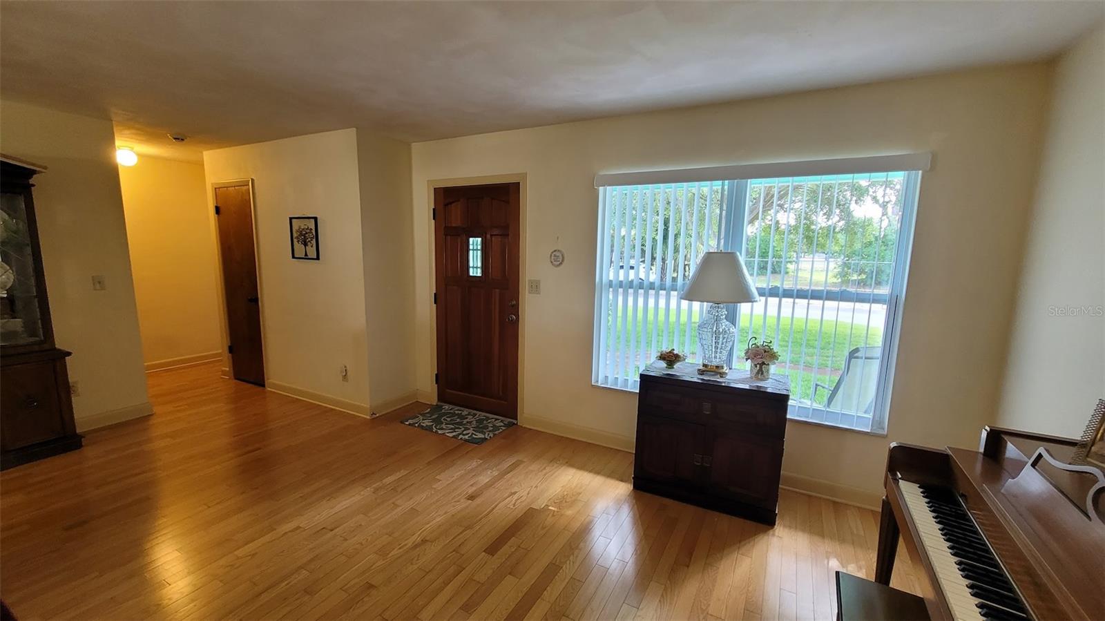 Image 3 of 39 For 7336 20th Street N
