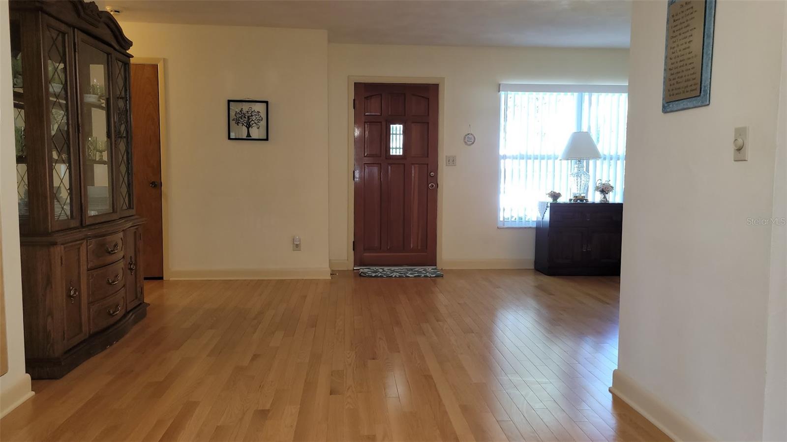 Image 4 of 39 For 7336 20th Street N