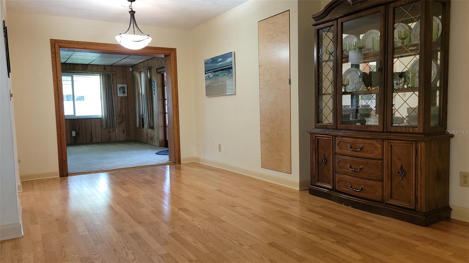 Image 6 of 39 For 7336 20th Street N