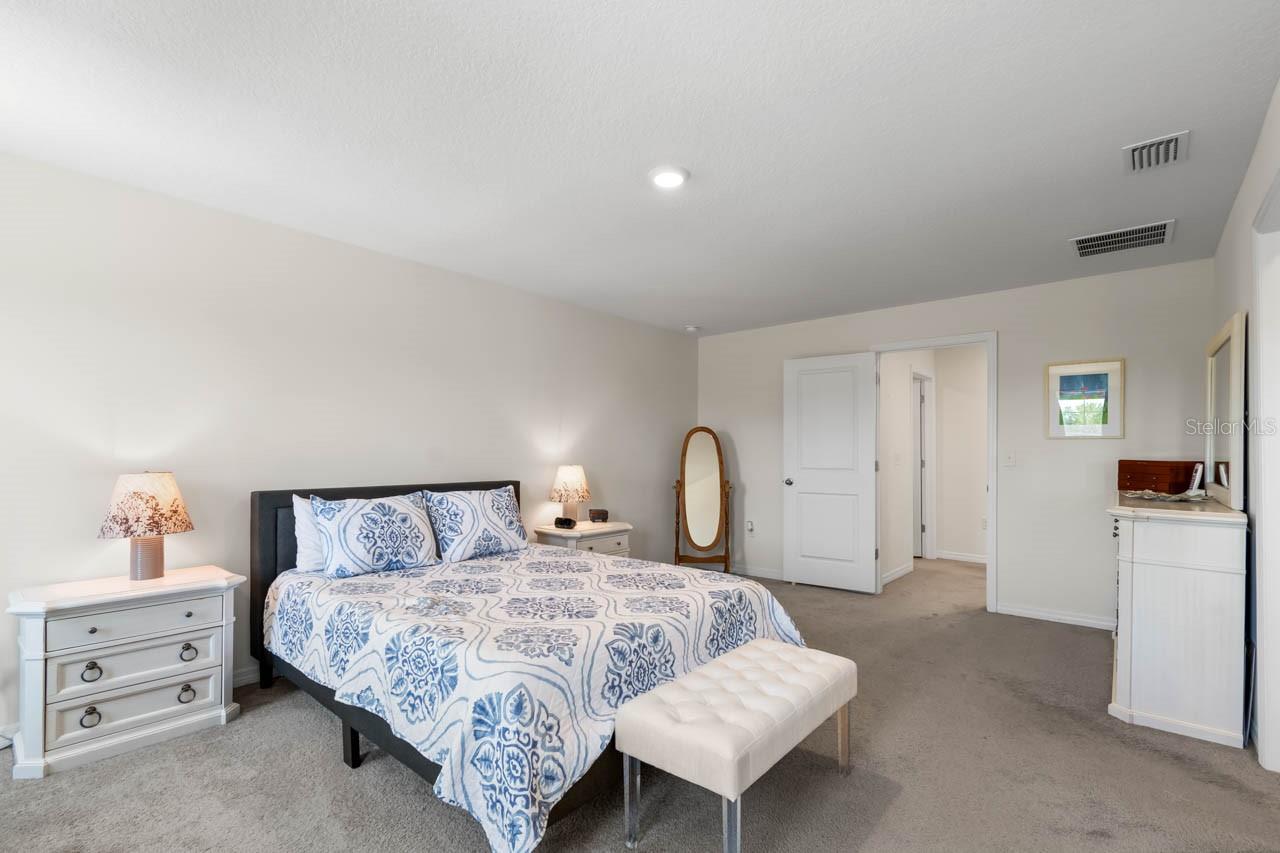 Image 20 of 61 For 718 Tidal Rock Avenue