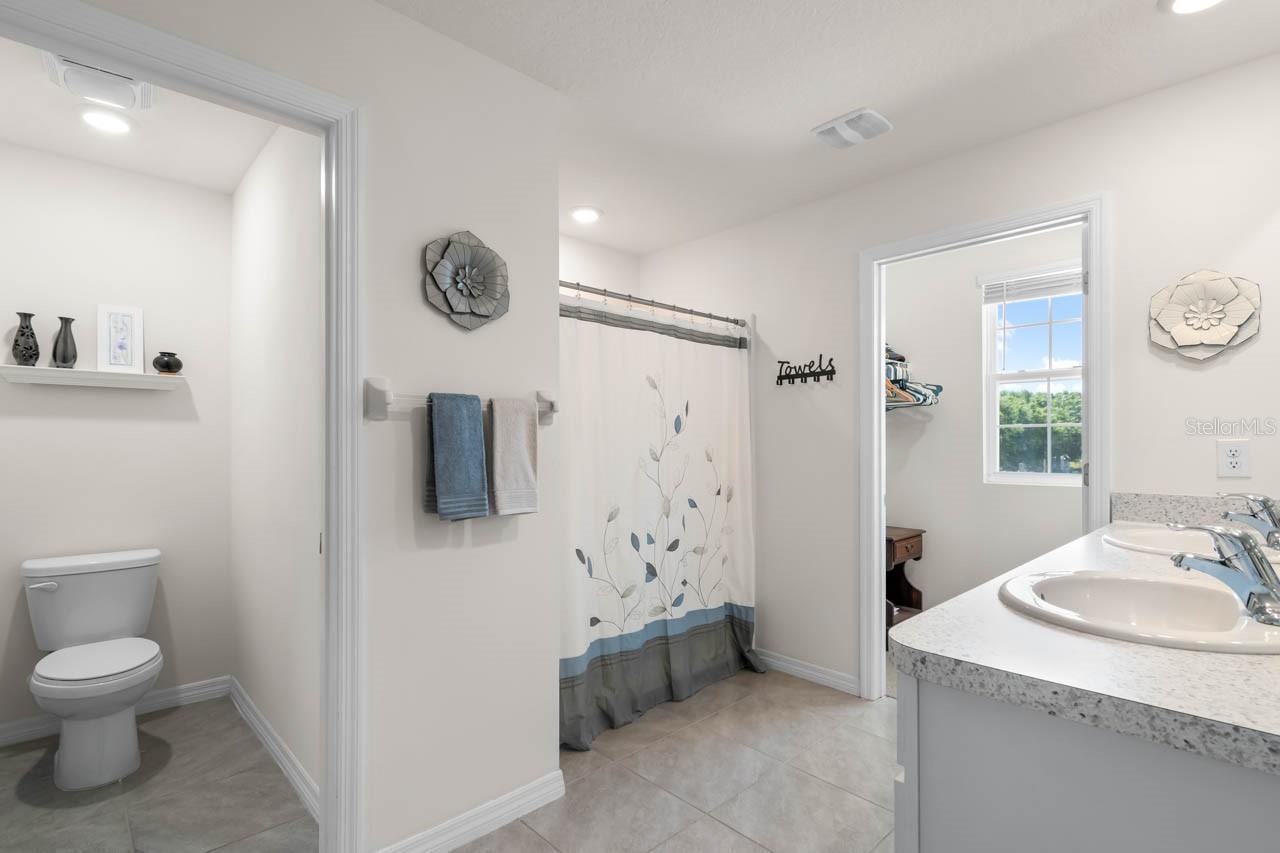 Image 21 of 61 For 718 Tidal Rock Avenue