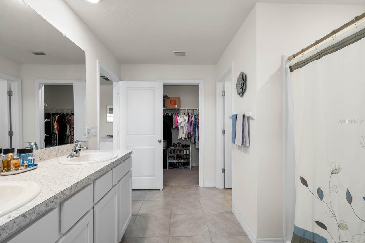 Image 24 of 61 For 718 Tidal Rock Avenue