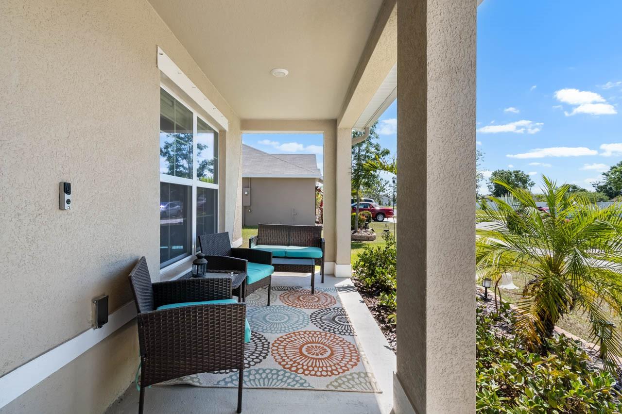 Image 3 of 61 For 718 Tidal Rock Avenue