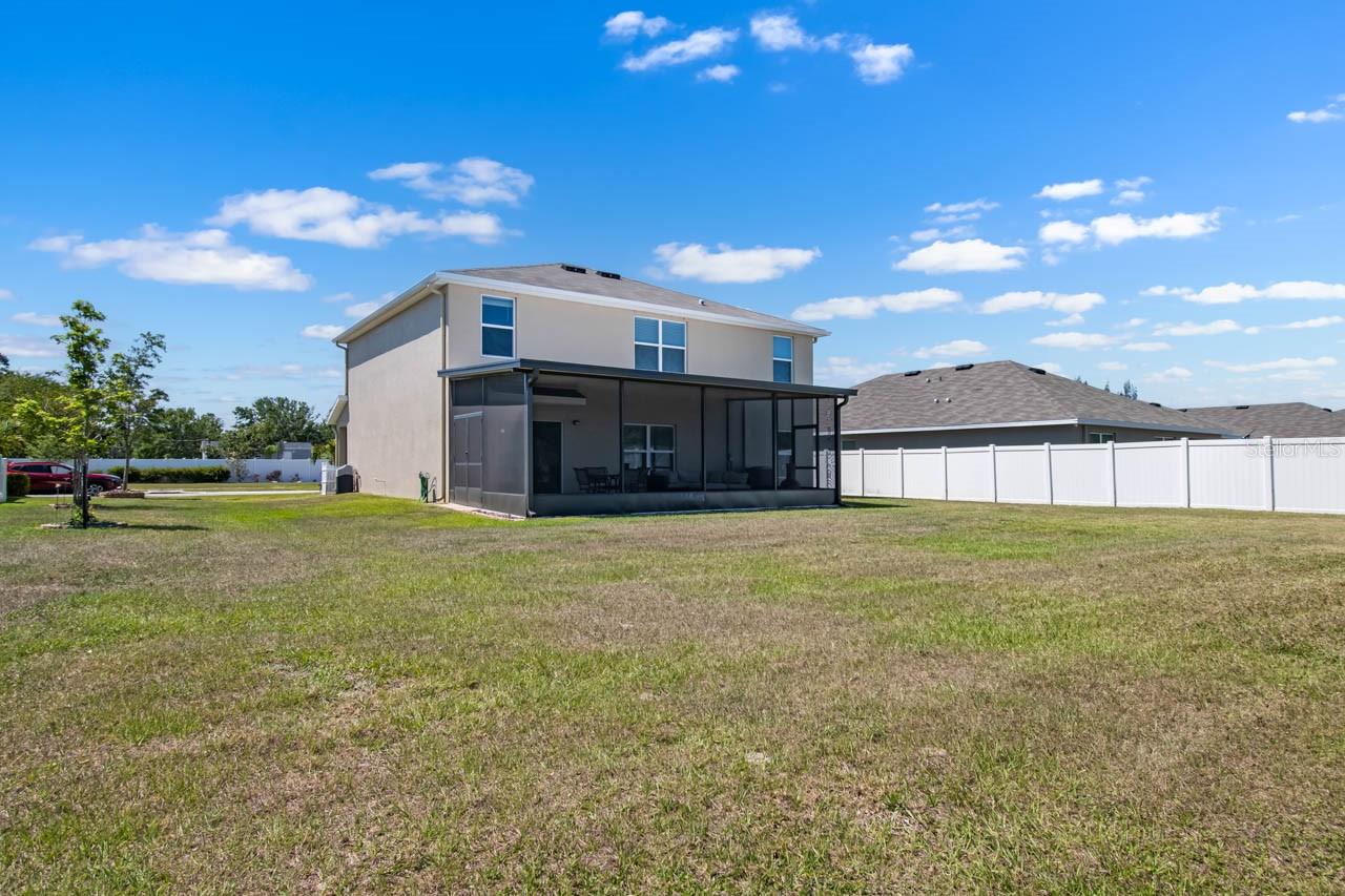 Image 39 of 61 For 718 Tidal Rock Avenue
